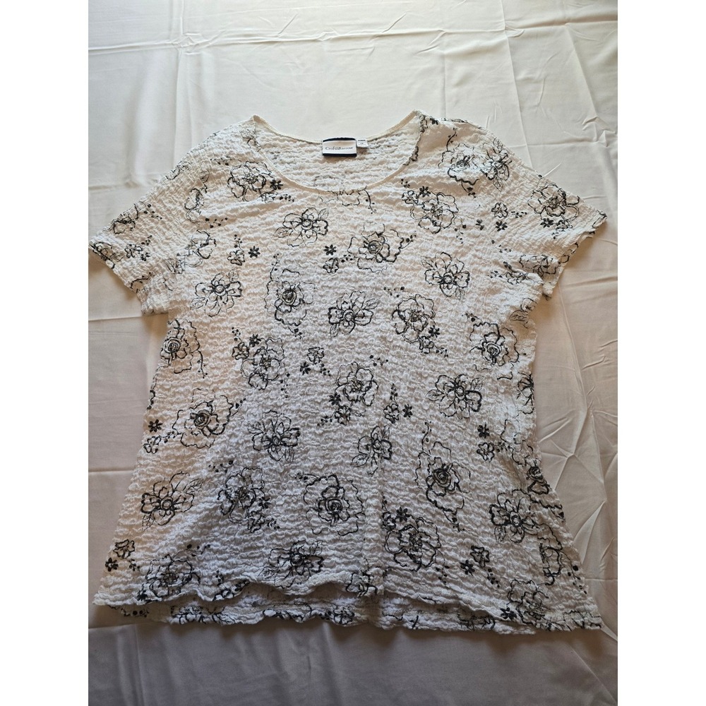 Croft & Barrow Woman 1X Top Floral Print Short Sleeve Textured White